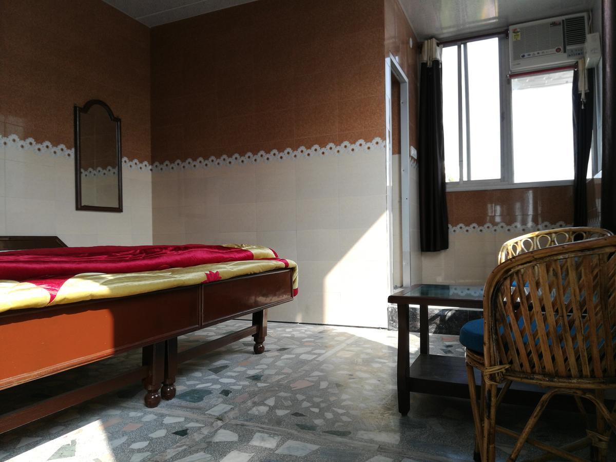 Rishīkesh Raahi The Travellers Nest酒店 外观 照片